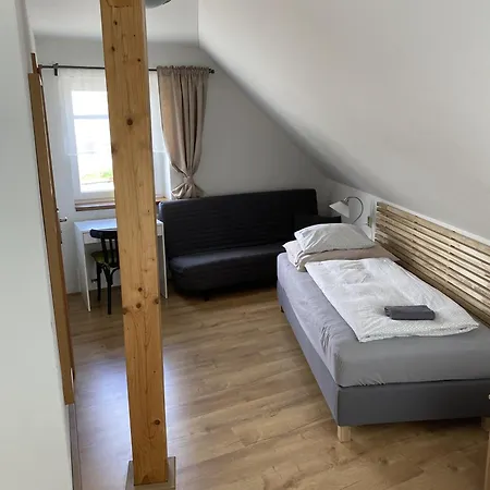 Stanice Lyzaru Guest house Frysava