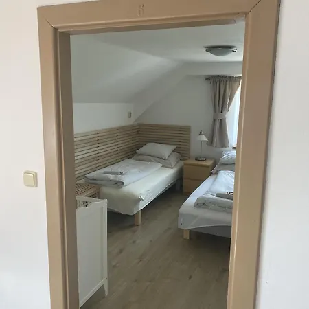 Stanice Lyzaru בית הארחה Fryšava