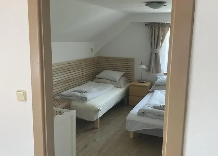 Stanice Lyzaru 게스트하우스 Fryšava